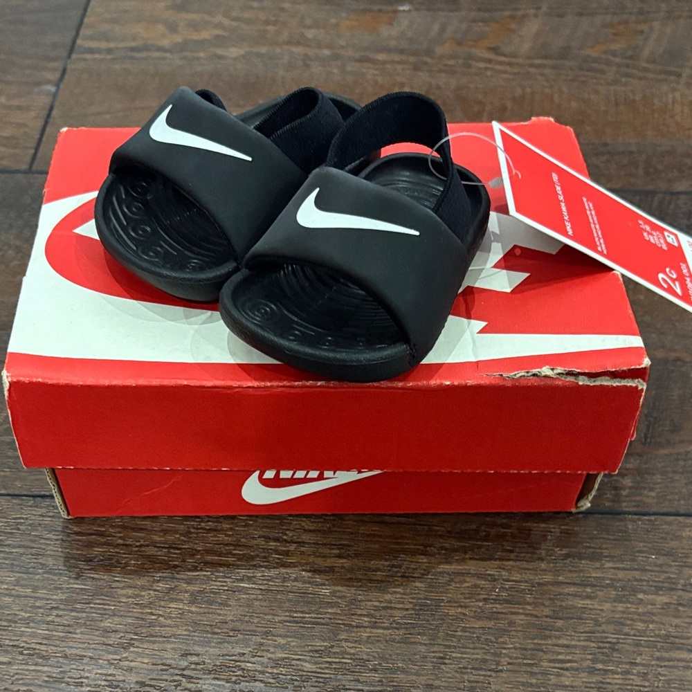 🚫SOLD🚫 Nike Kids Black Slide Sandals
